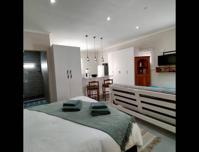 4 BEDROOM HOUSE FOR SALE IN FRAAIUITSIG